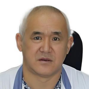 Турганбаев Урматбек Улукбекович - фотография Турганбаев Урматбек Улукбекович, стоматолог-хирург, стоматолог-имплантолог - Ош